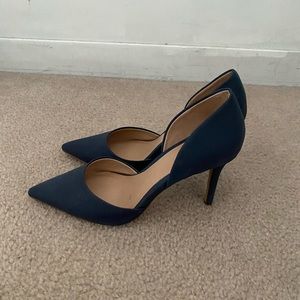 Navy heels
